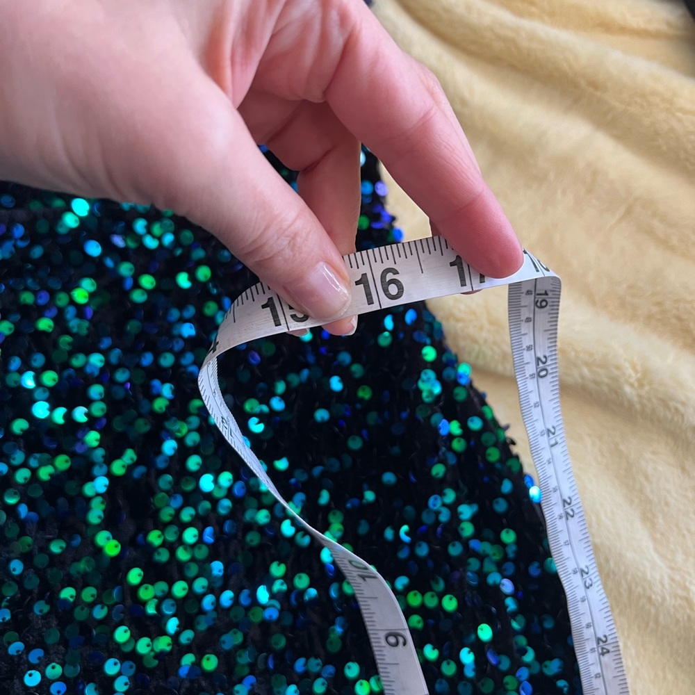 Green Iridescent Sequin Velvet Backless Maxi Dress ๐ฟ - Picture 10 of 14